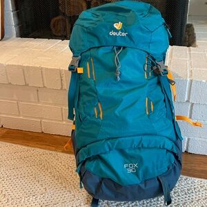Deuter youth back pack- Fox 30 Teal and orange